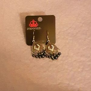 Paparazzi earrings